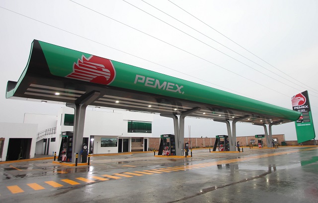 Pemex presenta la nueva imagen de sus estaciones de servicio